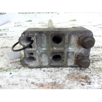 Recambio de soporte guardabarros trasero para volvo fh xxx 12.8 diesel referencia OEM IAM  DELANTERO IZQUIERDO 