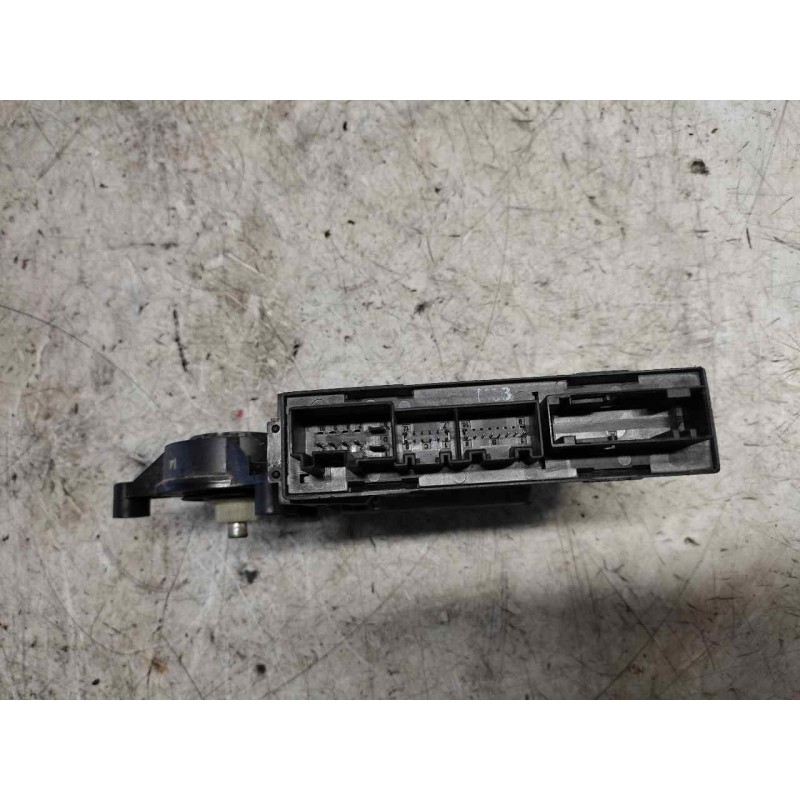 Recambio de motor elevalunas trasero derecho para audi a4 berlina (8e) 1.9 tdi (96kw) referencia OEM IAM 8E0959802A 970010599910 2
