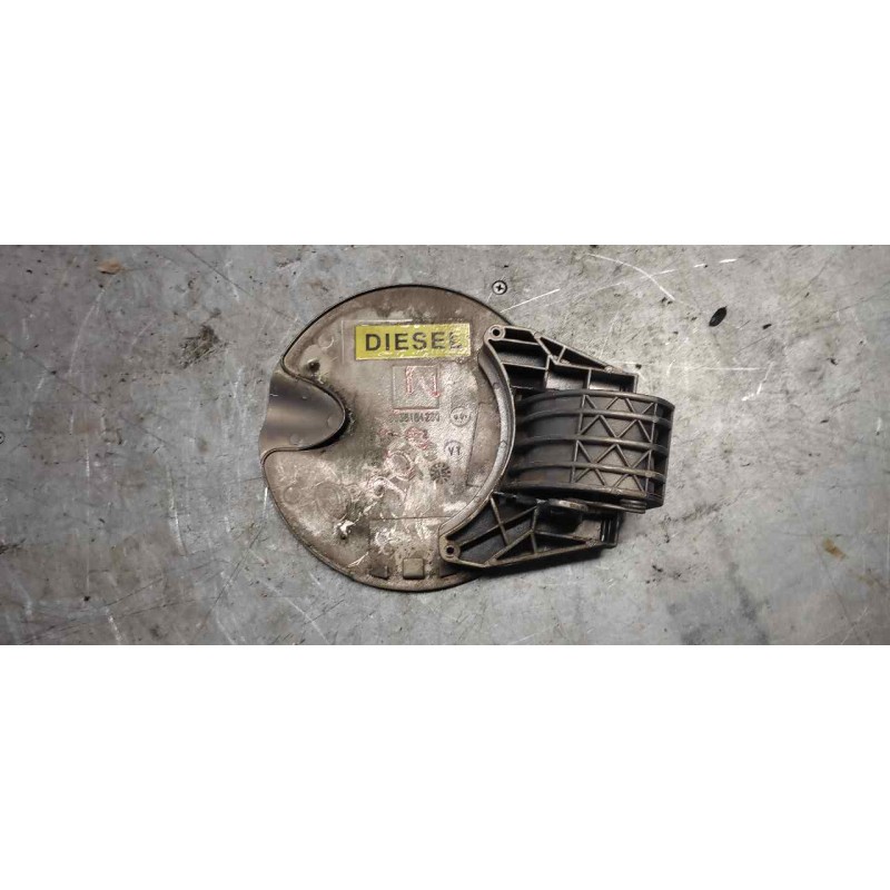 Recambio de tapa exterior combustible para citroën c3 1.4 hdi sx plus referencia OEM IAM - Gris 2