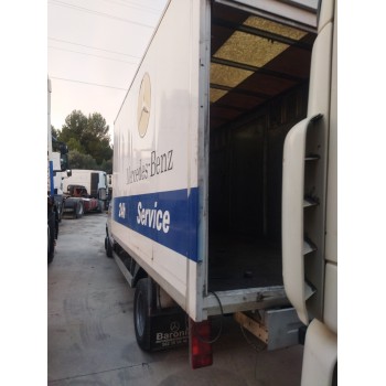 mercedes-benz sprinter 02.00  caja cerrada del año 2002