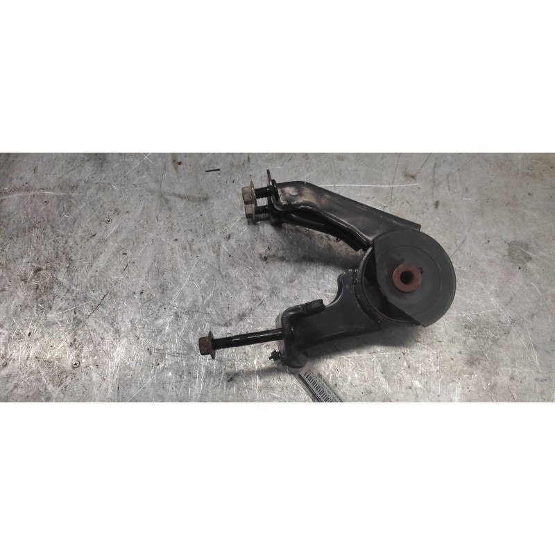 Recambio de soporte motor trasero para toyota corolla verso (r1) 2.0 d-4d luna referencia OEM IAM