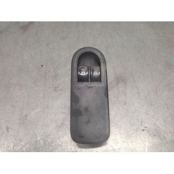 MANDO ELEVALUNAS DELANTERO IZQUIERDO 8200356519 