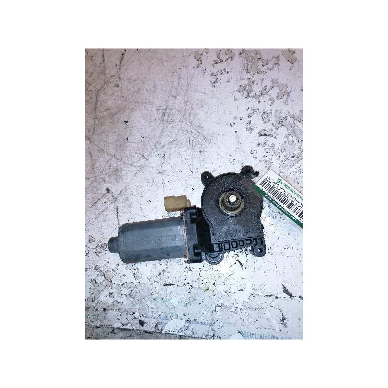 Recambio de motor elevalunas trasero izquierdo para bmw serie 3 berlina (e46) 323i referencia OEM IAM 676283620660 2 PINS 