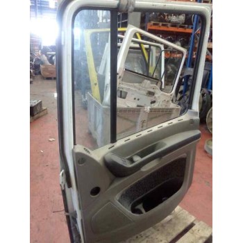 Recambio de puerta delantera derecha para daf serie xf105.xxx fsa 4x2 space-cab referencia OEM IAM   