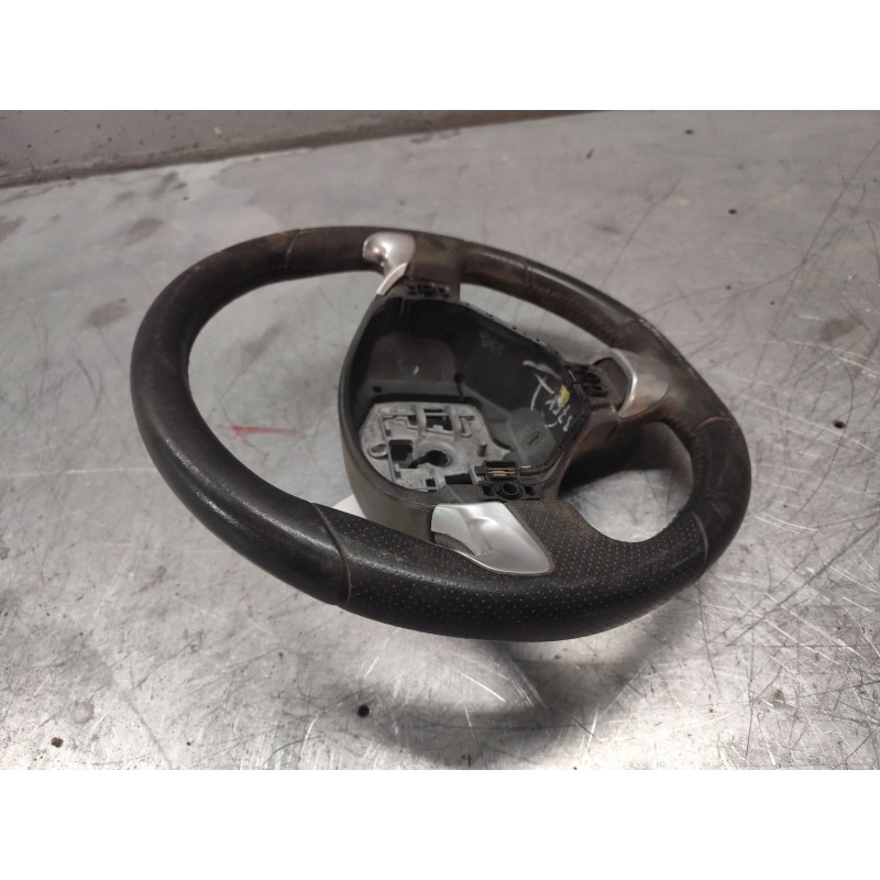 Recambio de volante para peugeot 5008 referencia OEM IAM 4