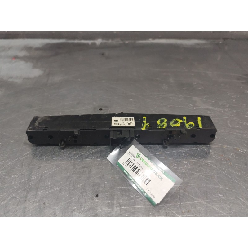 Recambio de warning para opel astra h berlina referencia OEM IAM 03758075 2