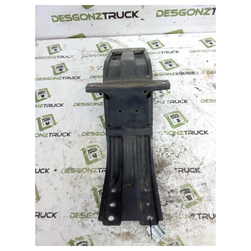 Recambio de soporte para volvo fh 440 12.8 diesel referencia OEM IAM 20372088 SOPORTE PASO RUEDA DERECHO - Amarillo 2