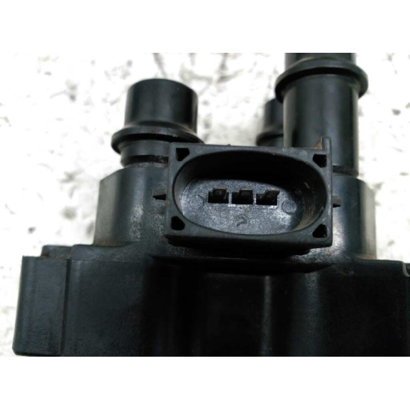 Recambio de bobina encendido para ford ka (ccq) black edition referencia OEM IAM 938F-12024-CA 2