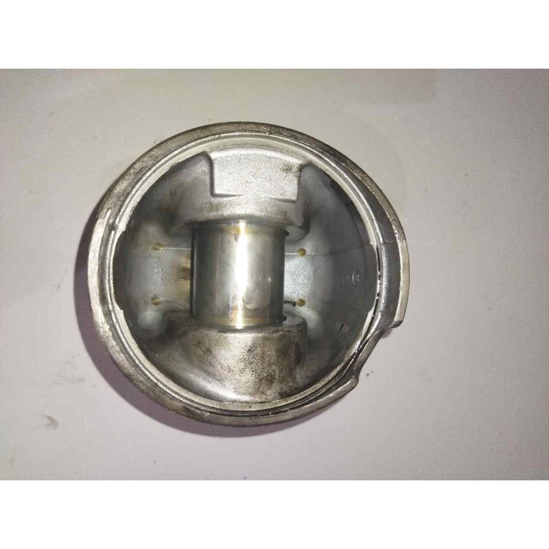 Recambio de piston para man m 90 17.222 - 17.272 fsa 17.272 fls 198 kw euro i tráfico urbano referencia OEM IAM 51025017621 5102 3