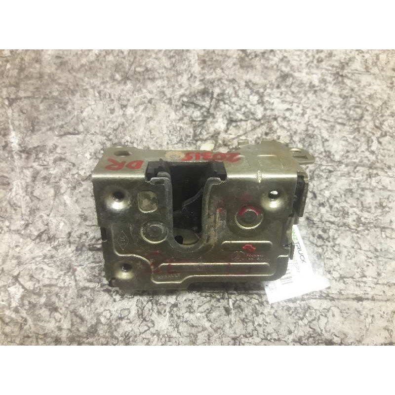 Recambio de cerradura puerta delantera derecha para iveco daily caja cerrada (1999 =>) 35 - s 11 caja cerrada referencia OEM IAM - Blanco