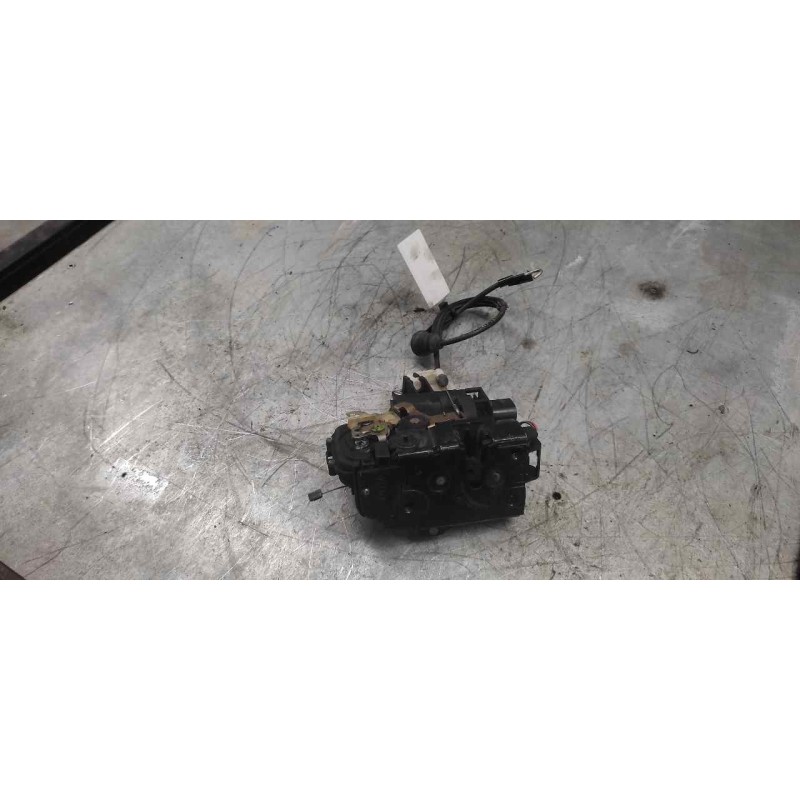 Recambio de cerradura puerta trasera izquierda para volkswagen golf iv berlina (1j1) 1.9 tdi referencia OEM IAM   6 PINS