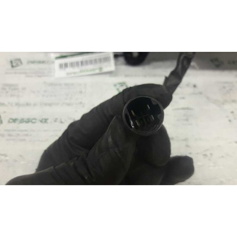 Recambio de electroventilador para kia carnival ii 2.9 cdri ex referencia OEM IAM - Azul 3