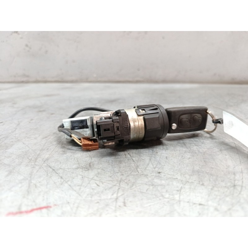 Recambio de conmutador de arranque para peugeot 5008 referencia OEM IAM 36410600 2