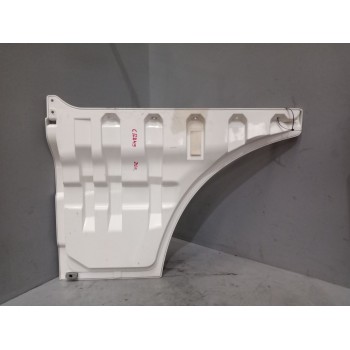 Recambio de moldura puerta delantera derecha para man tgx 18.xxx 12.4 diesel referencia OEM IAM 81626100018  