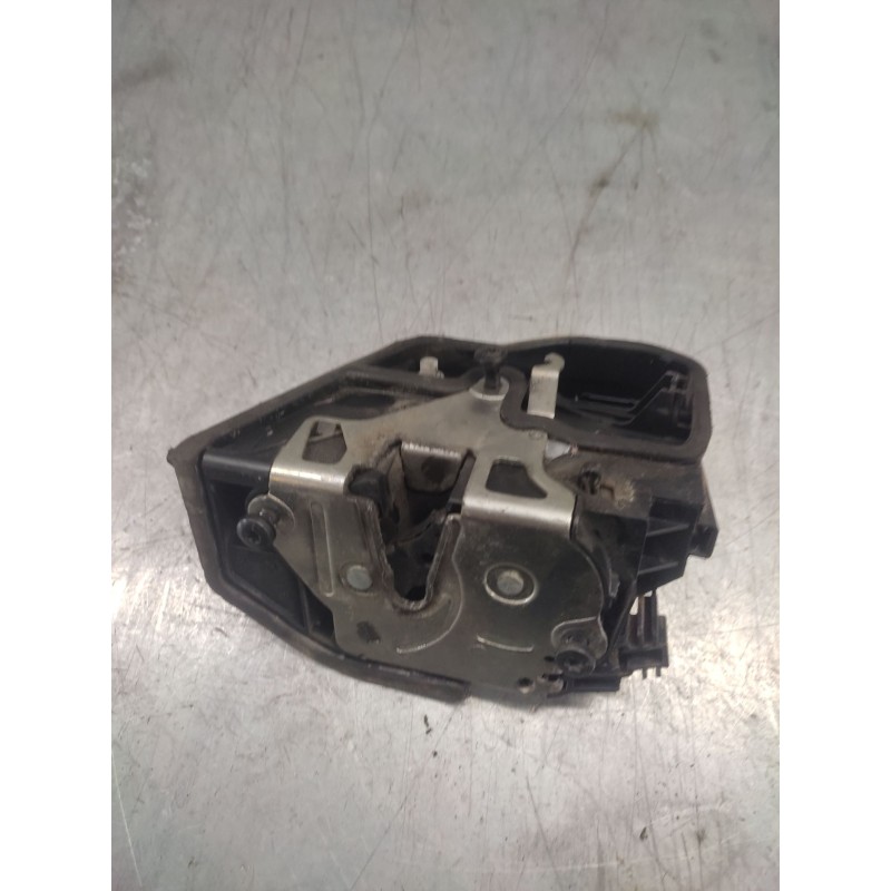 Recambio de cerradura puerta trasera izquierda para bmw serie 1 berlina (e81/e87) 120d referencia OEM IAM  5 PINS 3