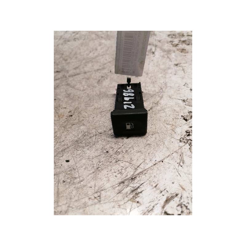 Recambio de boton apertura tapa combustible para land rover discovery (lt) td5 referencia OEM IAM   5 PINS