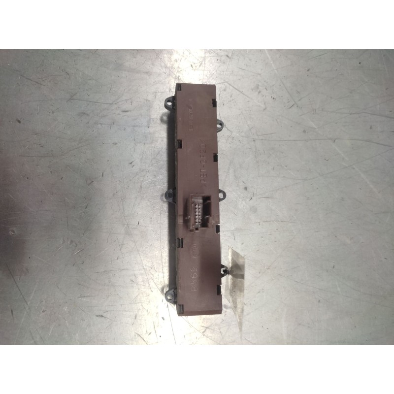 Recambio de warning para citroën jumper iii furgoneta 2.2 hdi 100 referencia OEM IAM B569 - Blanco 2