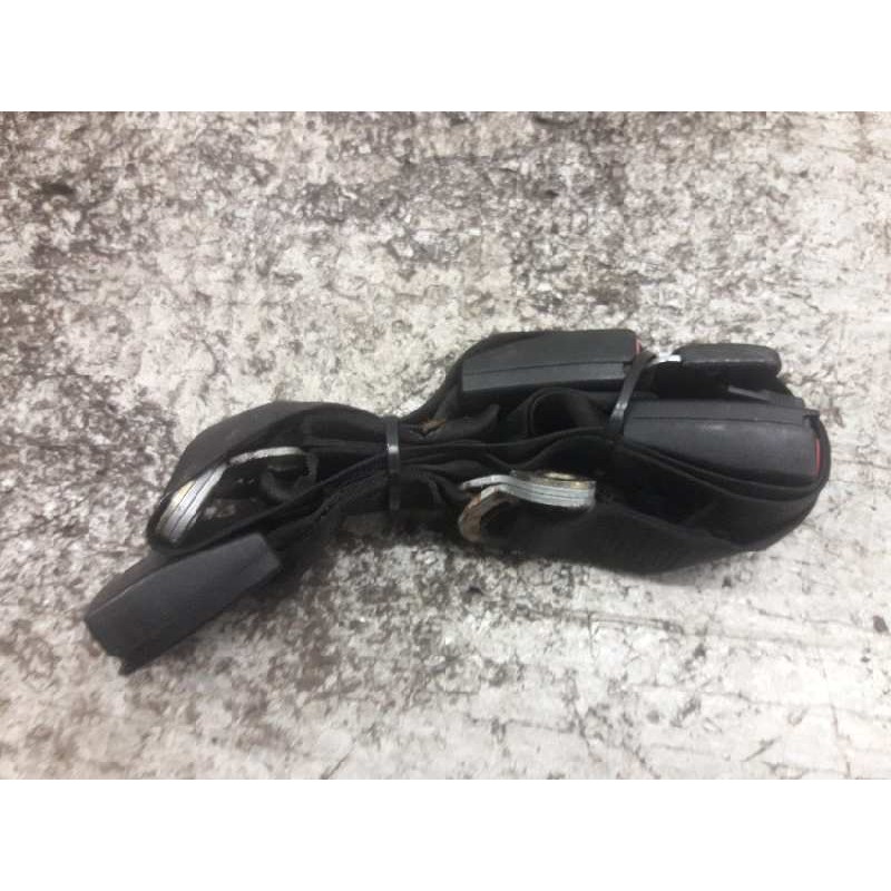 Recambio de enganche de cinturon trasero central para bmw serie 3 berlina (e46) 320d referencia OEM IAM 822303814110 - Negro 2