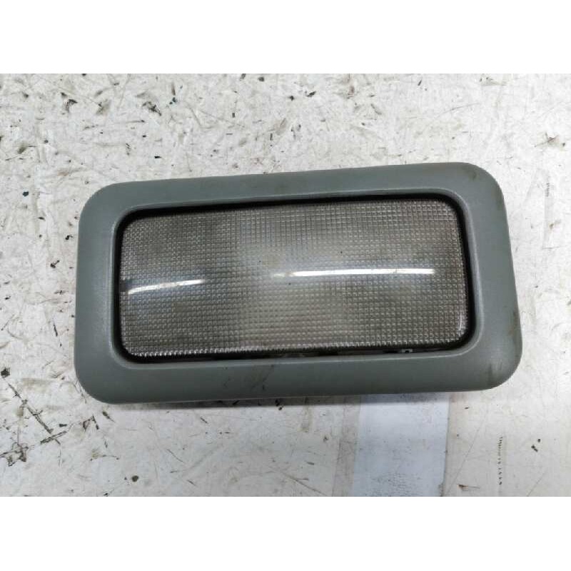 Recambio de luz interior para nissan primastar (x83) avantour 7 asientos distancia entre ejes corta 2,84t referencia OEM IAM 820 - Blanco