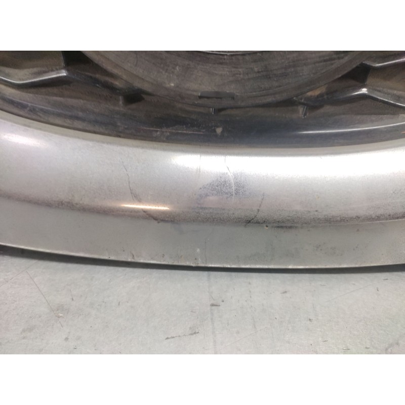 Recambio de rejilla delantera central para nissan qashqai iii (j12) 1.3 dig-t referencia OEM IAM 623104EM 3