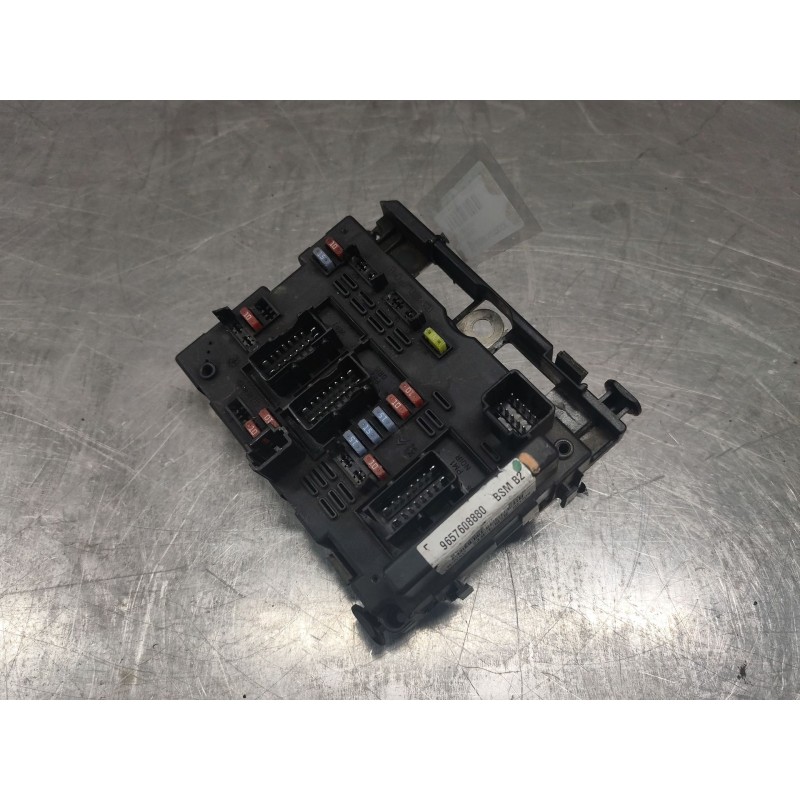 Recambio de bsm caja fusibles para peugeot 206 berlina x-line referencia OEM IAM 9657608880  