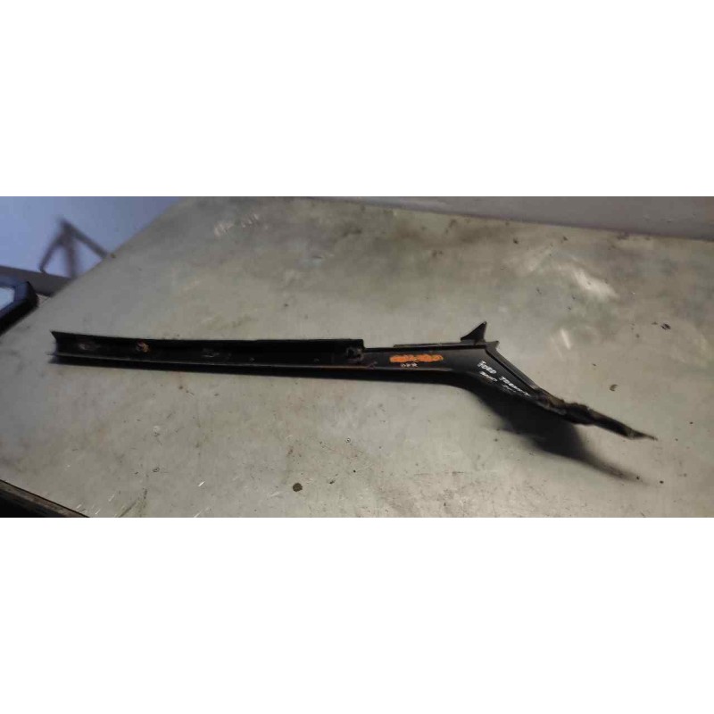 Recambio de moldura luna delantera para ford transit mod. 2000 combi referencia OEM IAM   DERECHA 2