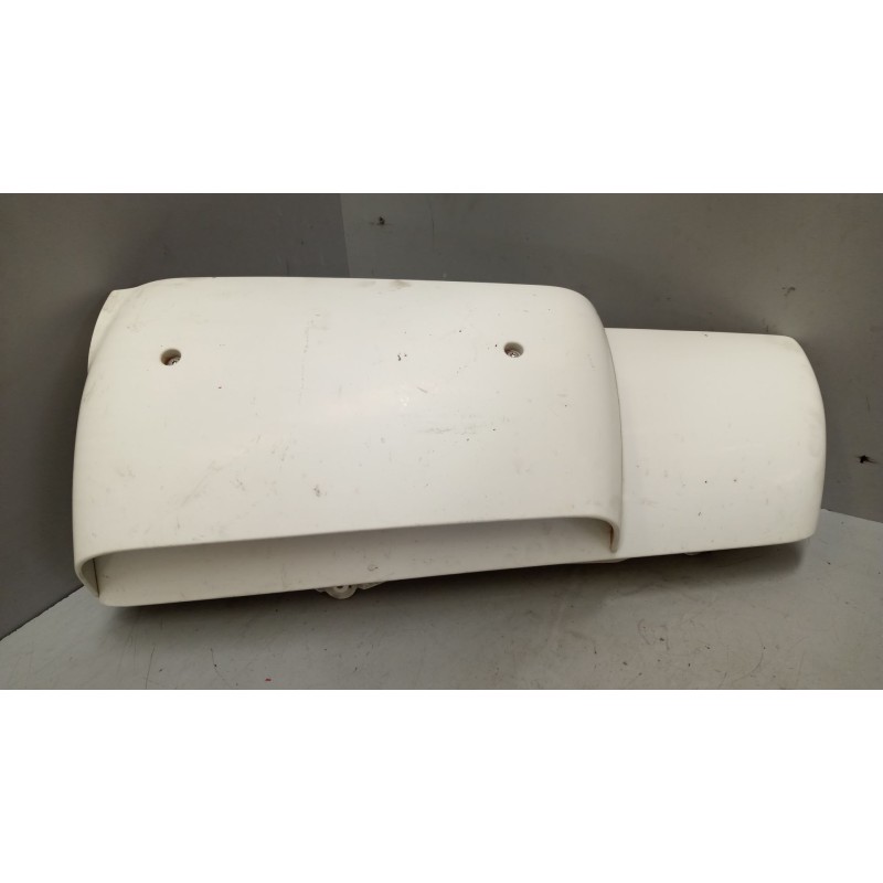 Recambio de deflector derecho para renault magnum ab diesel referencia OEM IAM 1400010  1400012