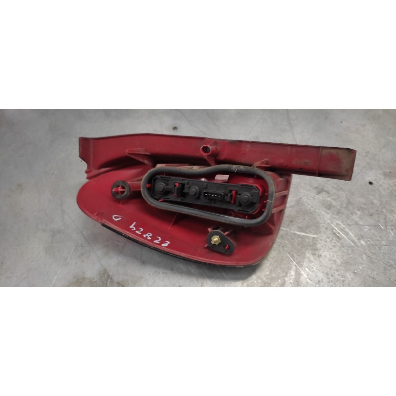 Recambio de piloto trasero derecho para peugeot 306 break boulebard referencia OEM IAM   5 PINS 2