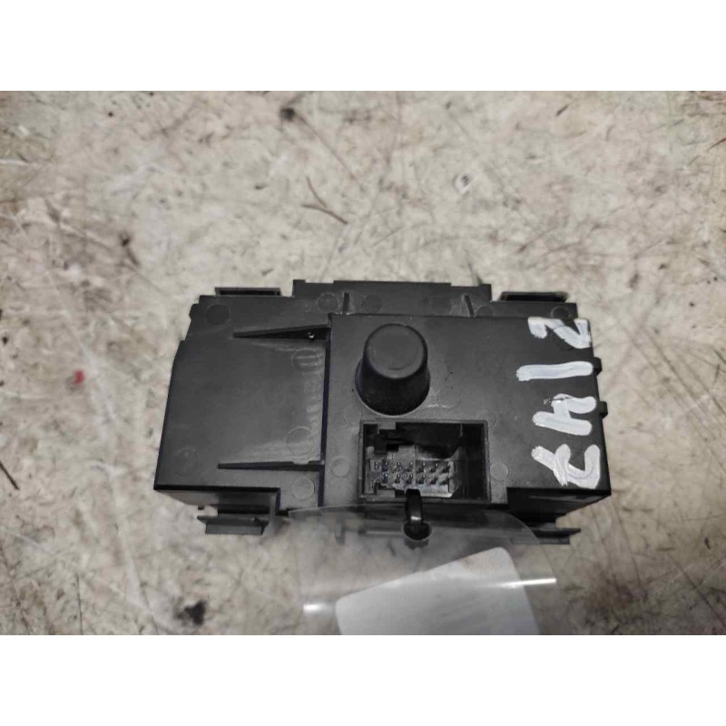 Recambio de mando luces para bmw serie 1 berlina (e81/e87) 118d referencia OEM IAM 693279402 12 PINS 2