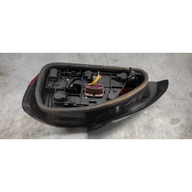 Recambio de piloto trasero izquierdo para peugeot 306 berlina 3/4/5 puertas (s2) 1.6 cat referencia OEM IAM 2