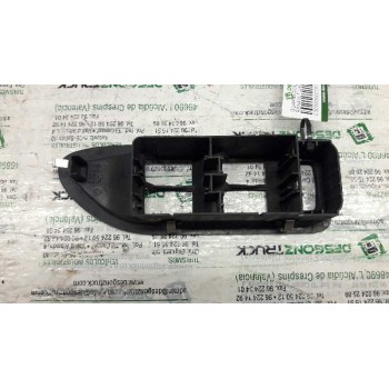 Recambio de guarnecidos varios para renault laguna ii grandtour (kg0) referencia OEM IAM  MANDO ELEVALUNAS DEL. IZQ. 