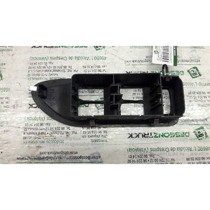 Recambio de guarnecidos varios para renault laguna ii grandtour (kg0) referencia OEM IAM  MANDO ELEVALUNAS DEL. IZQ. 2