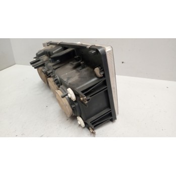 Recambio de faro izquierdo para renault magnum ab diesel referencia OEM IAM 5010623620  