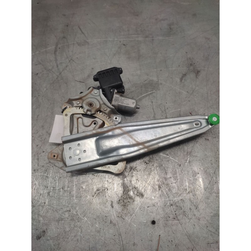 Recambio de elevalunas trasero derecho para toyota auris active referencia OEM IAM 8570202020 2