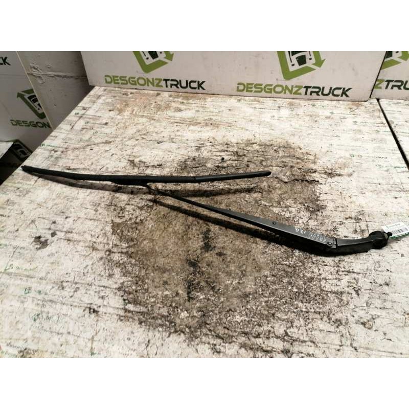 Recambio de brazo limpia delantero izquierdo para toyota auris live referencia OEM IAM   