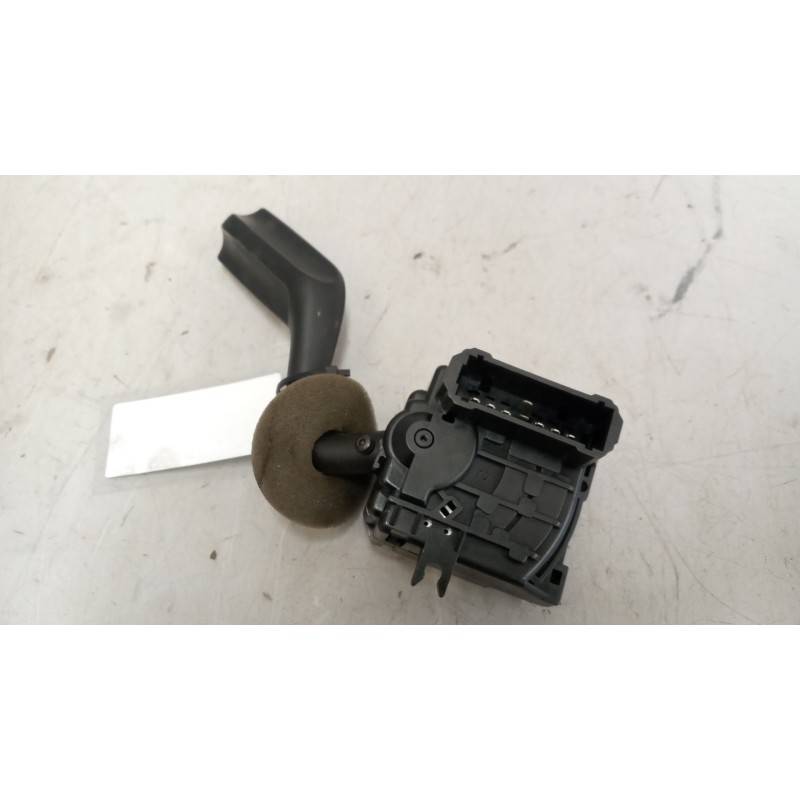 Recambio de mando limpia para renault magnum ab diesel referencia OEM IAM 7421535700 - Blanco 4