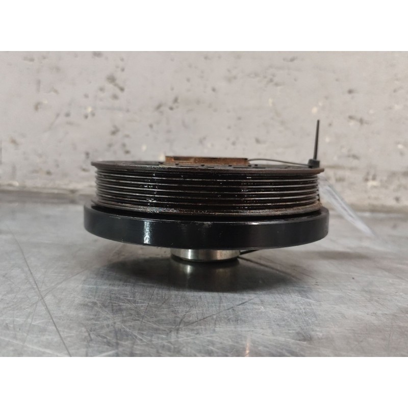 Recambio de polea cigueñal para bmw 1 (e81) 118 d referencia OEM IAM - Negro 2