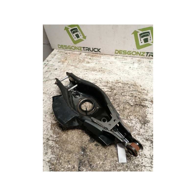 Recambio de brazo suspension inferior trasero derecho para toyota auris live referencia OEM IAM - Blanco 2