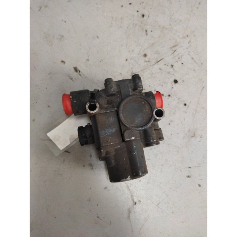 Recambio de valvula aire para iveco stralis (as) 12.9 diesel referencia OEM IAM 4721950550 - Blanco 3