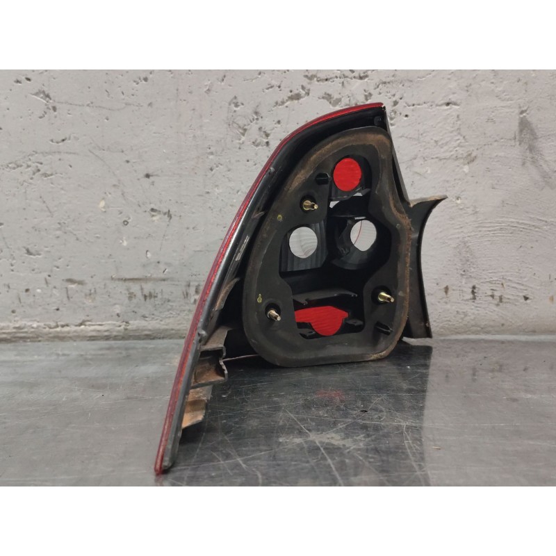 Recambio de piloto trasero derecho para renault megane ii classic berlina confort authentique referencia OEM IAM - Gris 2