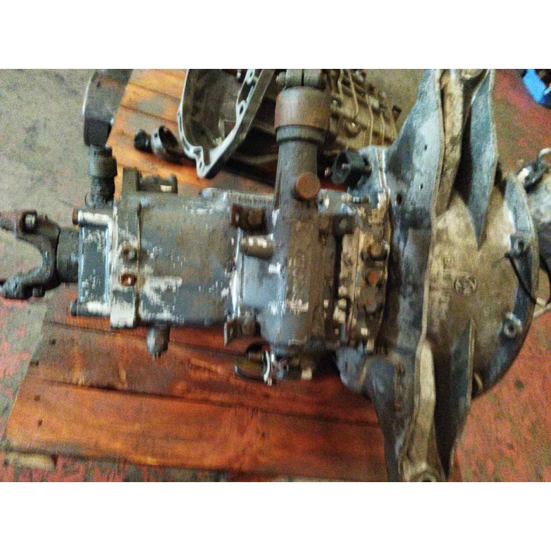 Recambio de caja cambios para daf trucks f 600 fa 600 cd (116cv) referencia OEM IAM T5X2276 15106F900807 ACU9089