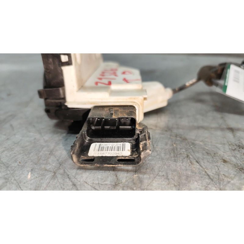 Recambio de cerradura puerta trasera derecha para citroën c3 attraction referencia OEM IAM - Negro 2