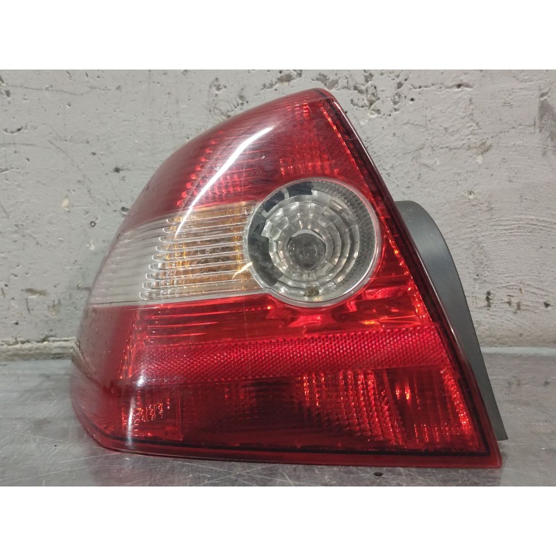 Recambio de piloto trasero izquierdo para renault megane ii classic berlina confort authentique referencia OEM IAM - Gris 4