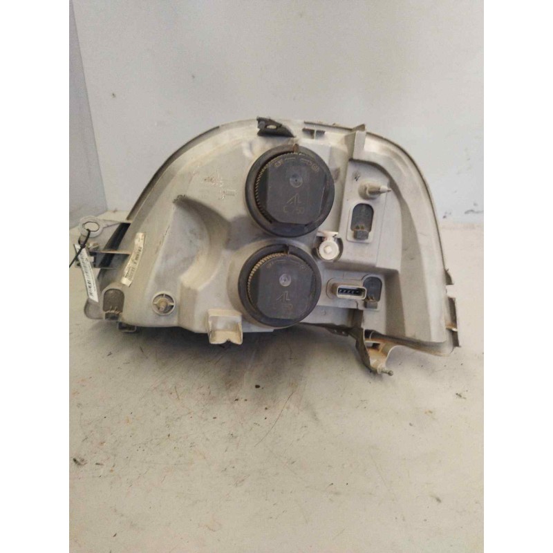 Recambio de faro derecho para renault mascott 3.0 diesel referencia OEM IAM 8200163518 - Blanco 2