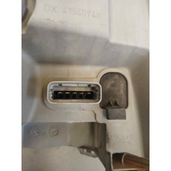 Recambio de faro derecho para renault mascott 3.0 diesel referencia OEM IAM 8200163518  