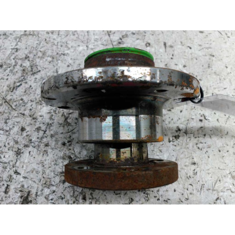 Recambio de buje trasero izquierdo para volkswagen polo berlina (6n2) trendline referencia OEM IAM - Negro 2