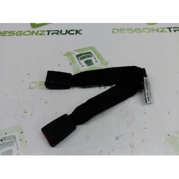 ENGANCHE DE CINTURON TRASERO CENTRAL 
