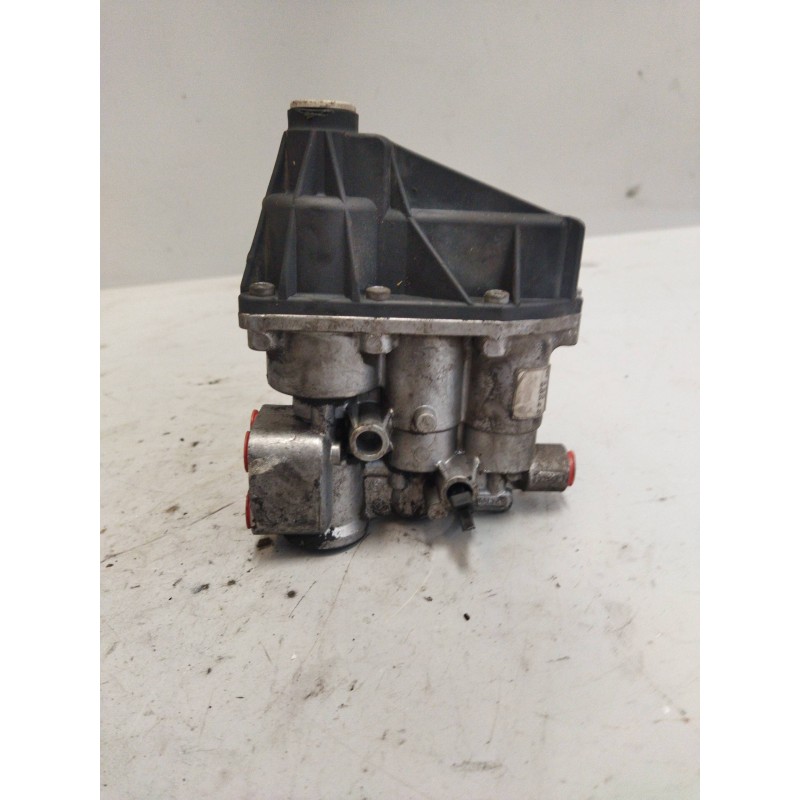Recambio de valvula aire para scania serie 4 (p/r 124 l) fsa 440 (4x2) e3 corto cr 13 / 14 b referencia OEM IAM 1850567 4088524