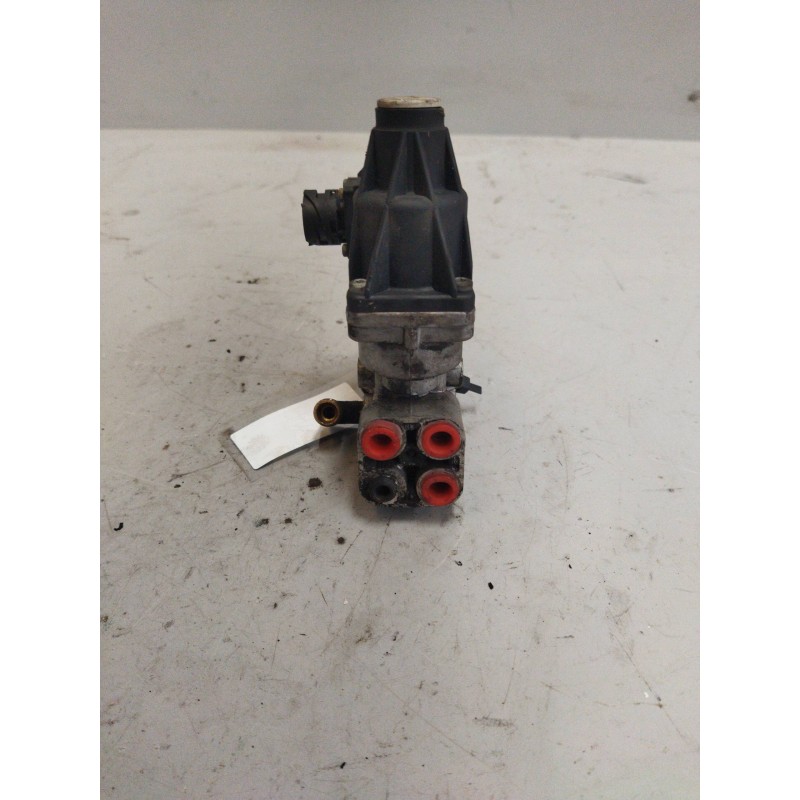 Recambio de valvula aire para scania serie 4 (p/r 124 l) fsa 440 (4x2) e3 corto cr 13 / 14 b referencia OEM IAM 1850567 4088524 2