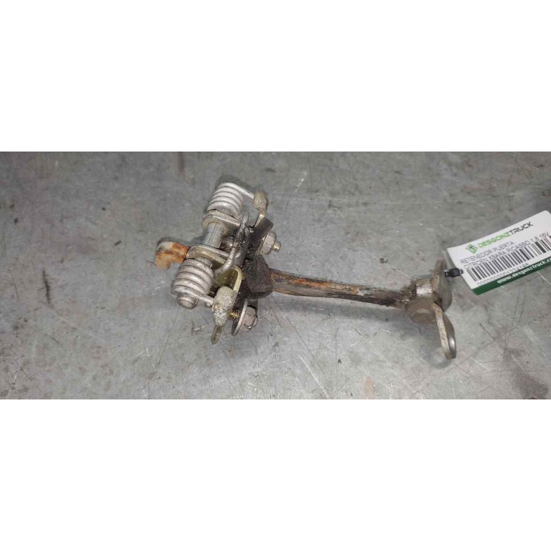Recambio de retenedor puerta para citroën xsara picasso 1.8 16v referencia OEM IAM   TRASERA DERECHA